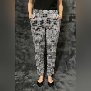 Peck & Peck Black and White Geometric Pants size 16 Rayon